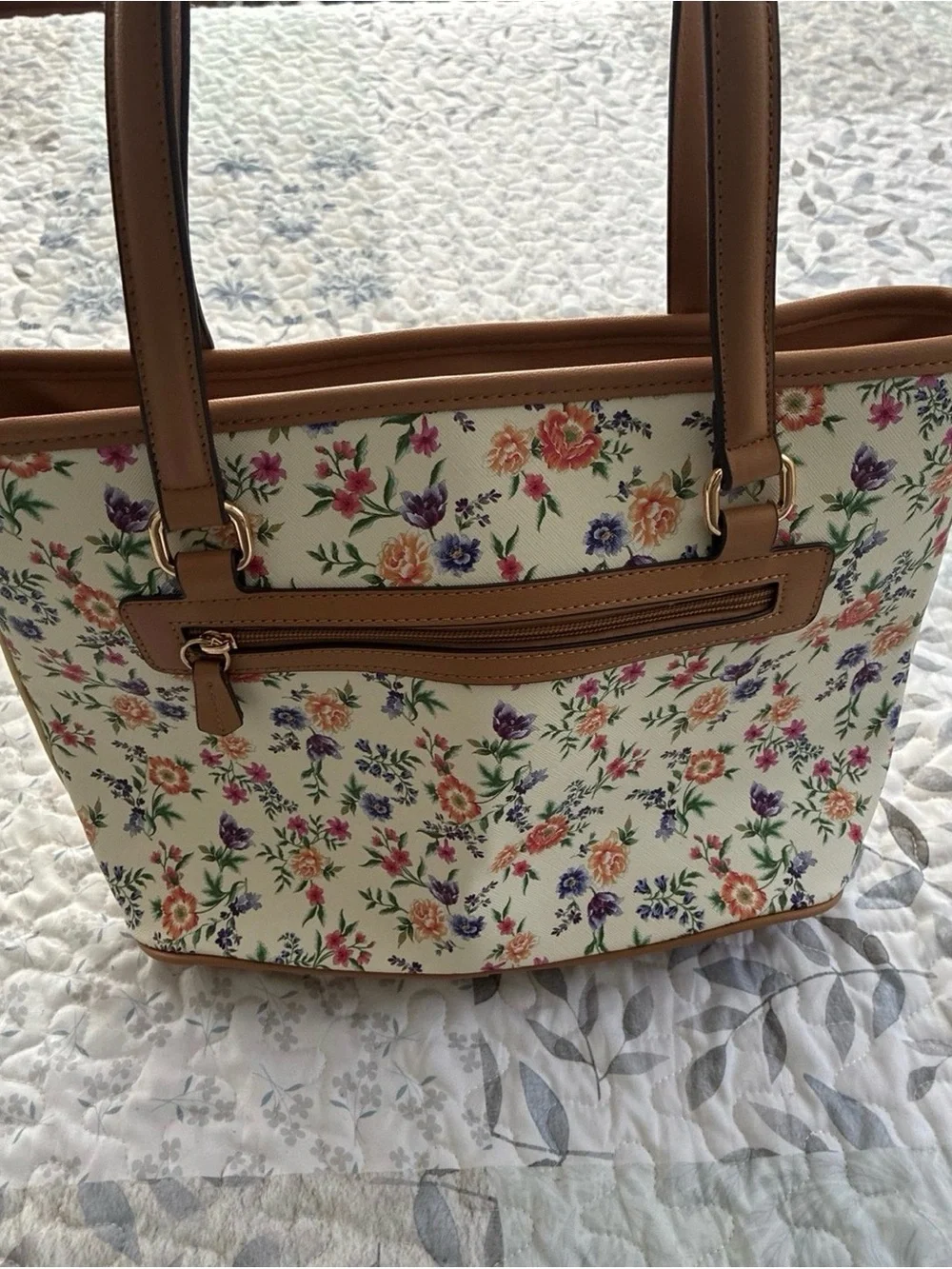 N/A charming floral